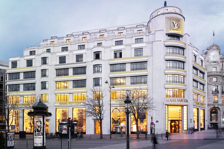 Da Parigi a Taormina: il Louis Vuitton Cafè by Timeo e la nuova boutique  siciliana del luxury brand francese - Fashion News Magazine