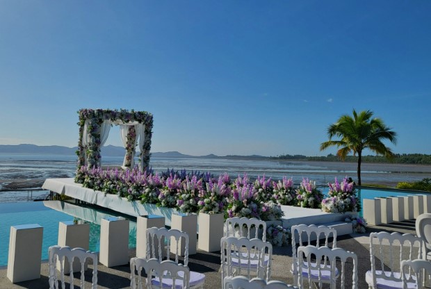 Cove 55 Wedding Package
